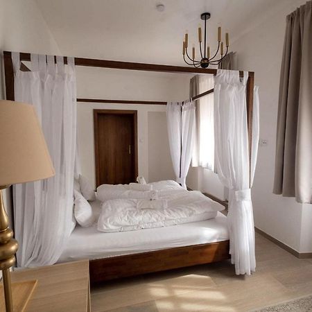 Hotel Penzion Stara Posta à Kovalovice Extérieur photo